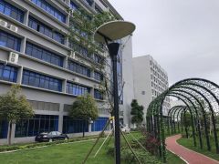 同乐工业区新空出楼上1000平方带精装修办公室前台厂房出租