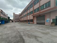 原房东独门独院厂房低价出租，空地大，货柜车进出方便，可办环评