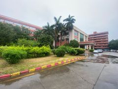 空出，0公摊一楼696平方带现成装修，