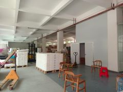万江超帅工业园分租一楼550平方，办公室2间