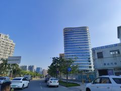免租6个月光明公明甲子塘高新产业园全玻璃幕墙大货梯开口1米8