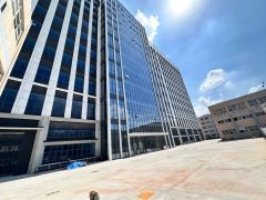 凤岗镇原房东全新厂房楼上2000平方层，租金13元