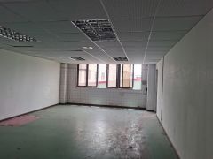 东城厂房出租余屋工业区1250平租金11元每平现成装修