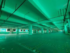 石岩地铁口旁原房东重工业厂房5000平方出租可分租可办环评