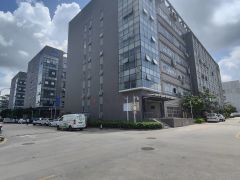 300平起租丨横岗荷坳地铁口新出2000平带装修厂房仓库出租