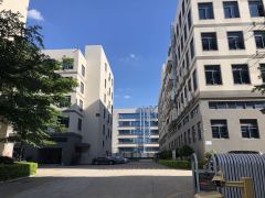 500平起租12元凤岗原房东一二楼6000平租精装修全新地坪