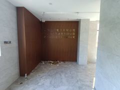 塘厦镇田心村标准厂房二楼385平方出租带豪华装修