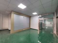 大岭山杨屋工业区新空出三楼1500平精装修工业厂房出租