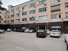 南城国贸附近一楼厂房出租带装修办公室