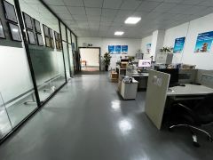 观澜樟坑径轻轨站边400平精装修研发办公室厂房仓库出租
