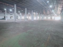 雁田龙平西路边上物流仓库 五金注塑标准钢构出租3500平