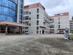 原房东，独门独院标准厂房实际面积，现成办公室装修，适合五金等