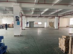 沙井东部楼上精装修厂房带办公室价格便宜停车位充足随时可约看房