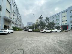 清溪三中楼上1500平一手房东出租，现在水电到位。
