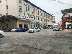 东城靠近茶山和寮步厂房出租3600方，现成装修办公室，大小可