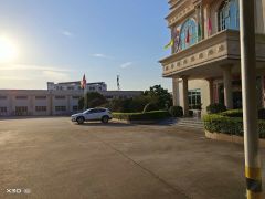 石湾原房东单一层独院滴水9米带独立办公楼空地超大厂房出租