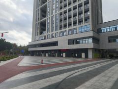 宝安西乡宝田一路工业上楼500平方起租带红本，可以申请补贴