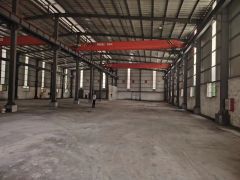 1800平方原房东独门独院带三台10吨航车厂房出租