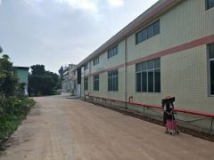 大朗镇靠黄江单一层砖墙到顶7米高厂房1500出租