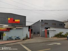 横沥镇独院钢构厂房出租1300平滴水10米，带现成航车2部