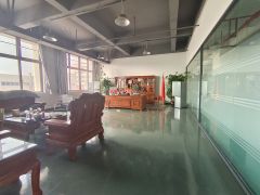 业主直租10元一平！东坑新出1460平精装修红本厂房出租