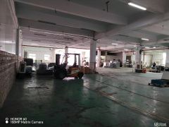 厂房全部在底楼，方便车辆进出。