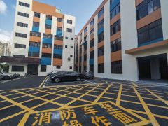 6块特价急租淡水中心区1500平红本厂房出租！！！