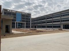 凤岗原业主新出大平层一二楼10000平可分租