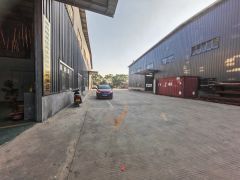 园洲衣服塑胶类看过来4200平 带装修 水电齐 可架行车