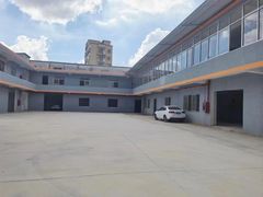 凤岗镇中心原房东独院3200平40000元无宿舍近深圳