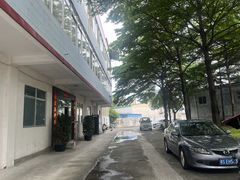精装修厂房出租1300平方，价格便宜