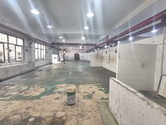 行车免费用 油甘埔小面积厂房出租400平 注塑模具 冲压数控