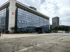 临深片新出红本砖墙到顶带现成行车钢构厂房出租