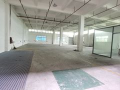13.8元租高6米的标准厂房一楼800平方