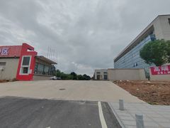标准厂房独栋一楼8米高，园区形象好，空地大，周围生活配套