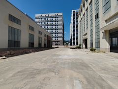 黄江镇临深标准厂房，园区独栋，14层，首层8米高，形象好