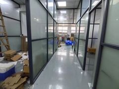 精装修层高6米，长安乌沙新出一楼800平厂房低价出租