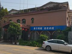 长安沙头3380平方独栋三层别墅出租，可做企业总部工程项目部