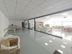 凤岗油甘埔精装修厂房1260平租金16元无转让费
