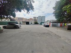 单一层钢架结构厂房独院，可分租，空地大，形象好，适合各行业