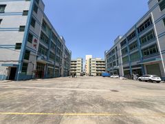 石排带装修一二楼各2000平厂房仓库出租，现成办公室水电齐全