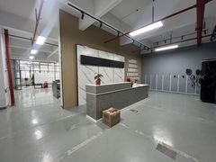 出租坪山中心地铁口精装大小面积办公仓库红本厂房出租水电齐