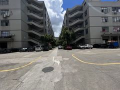 龙岗中心城地铁口一楼重工业厂房980平方米仓库出租带卸货平台