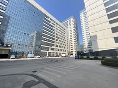8块！陈江2000平楼上厂房仓库出租原房东可分1000带装修