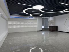 松山湖原房东写字楼出租，形象好，交流方便，好招工，现成装修