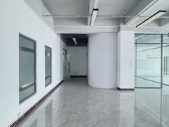 西乡固戍地铁口小面积一楼98到429平出租