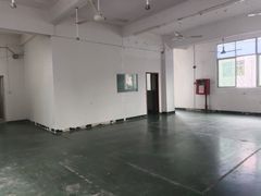 西乡鹤洲小面积整层400平出租，带装修适合生产研发