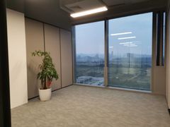 深圳市坪山区全新原房东精装写字楼，研发办公厂房出租30平起租